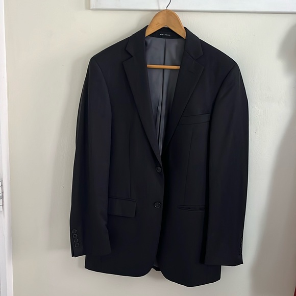 Charcoal Wilke Rodriguez suit. 36R - Picture 1 of 2